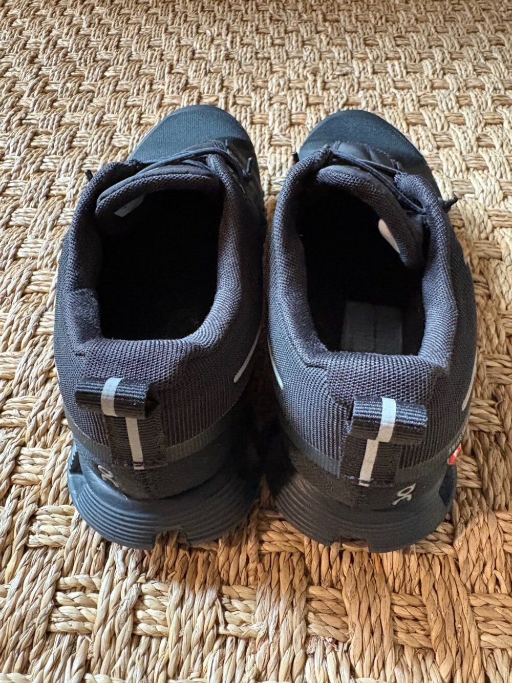 On Women's Cloud 6 WP Sneakers in Black - Picture 10 of 12